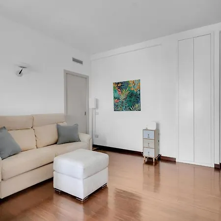 Апартаменты Style And Comfort X5-smart Tv-air Conditioning
